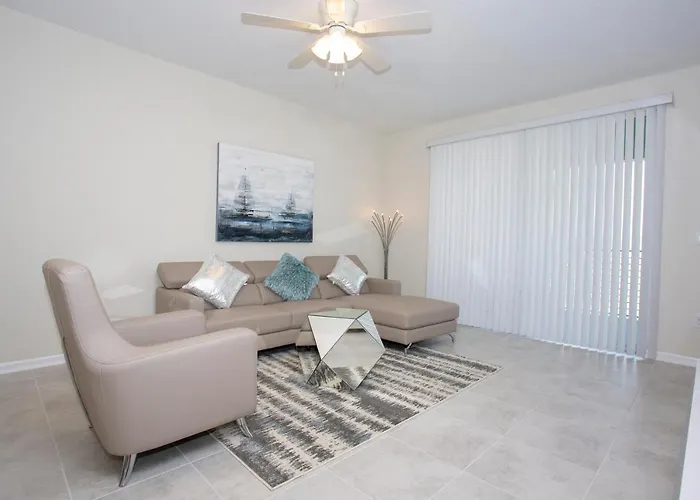 Stunning 2 Bedroom Apartment With Aquapark 304