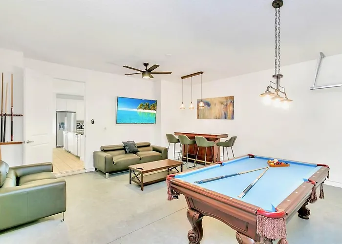 11Br Mansion W Private Pool Hot Tub & Bbq Kissimmee