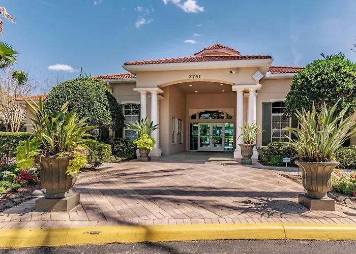 Newly Renovated 5 Bd/3 Ba Resort Home With Pool!