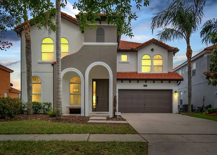 6 Bedroom Luxury Pool Home, Ensuite Bathrooms Kissimmee