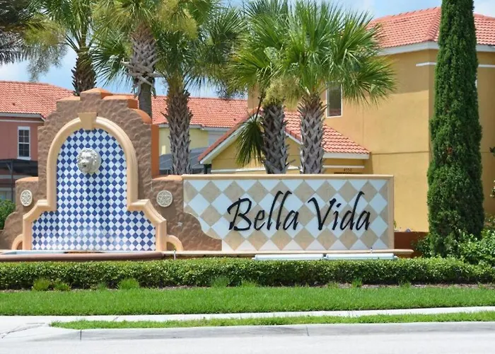 6 Bedroom Luxury Pool Home, Ensuite Bathrooms Kissimmee