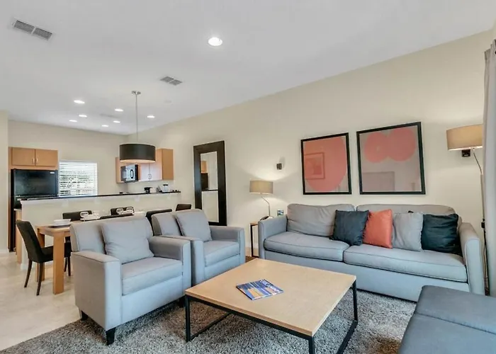 Enchanting Escape - 2 Bedrooms Near Disney! Kissimmee