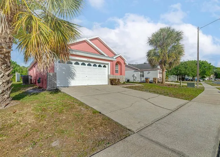 New! Disney Vacation Oasis! 4B/2B, Lake View And Private Pool