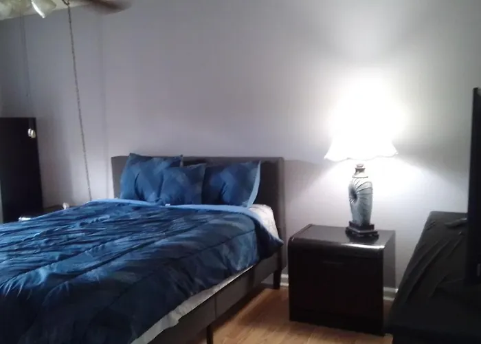 Irises House - Private Room In Home