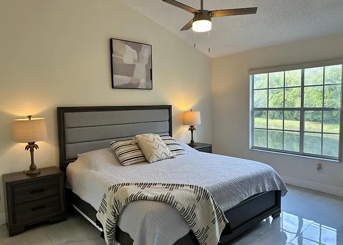 Elegant & Luxurious Family Apartment Close To Disney World Kissimmee