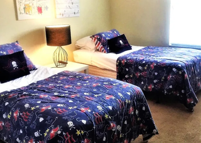 Family 4-Bedroom Pool Home Near Disney World Kissimmee