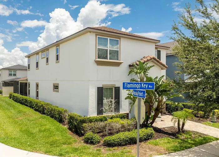 Luxurious Suites With Themed Decor Pool And Games Kissimmee