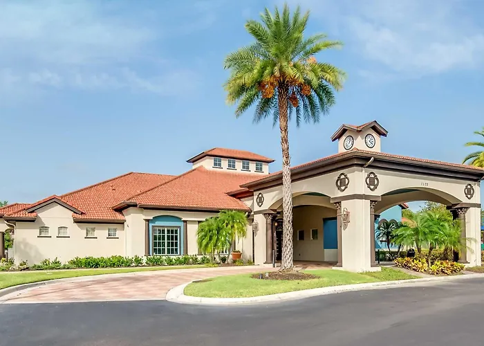 Upstay Modern Home W Pool, Games & Bbq - Sleeps 18 Kissimmee