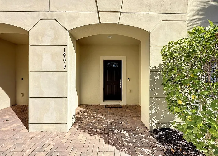Windsor-5 Bed Townhouse W Splashpool-3801Ww