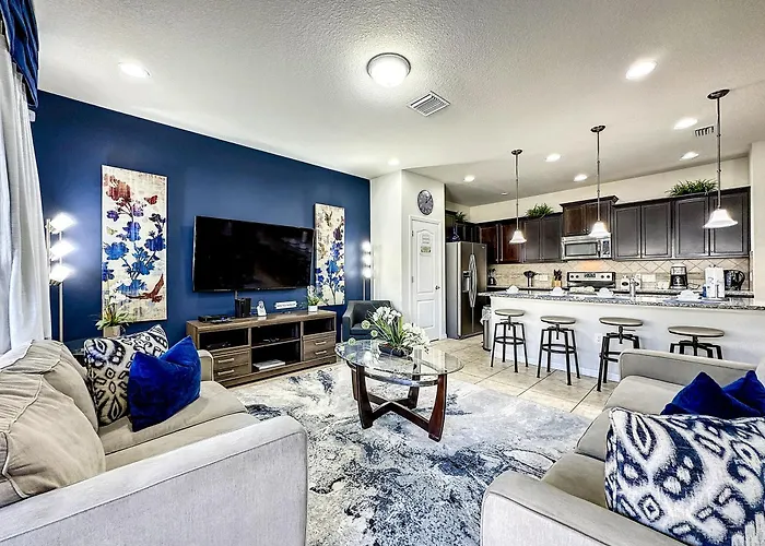 Windsor-5 Bed Townhouse W Splashpool-3801Ww