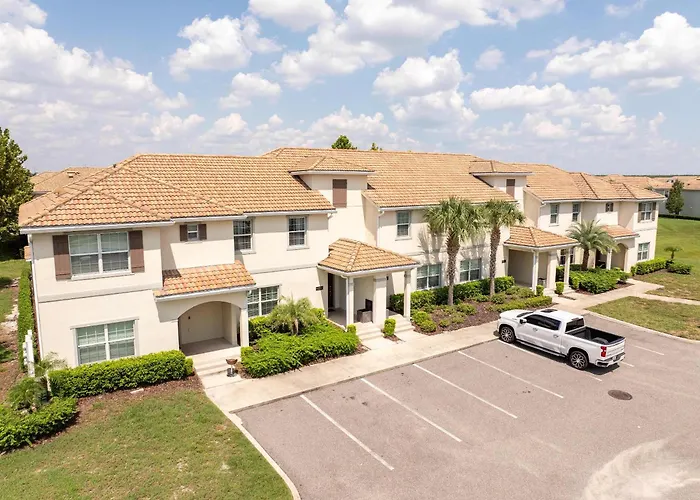 Family Friendly Four Bedrooms W/ Pool 4896