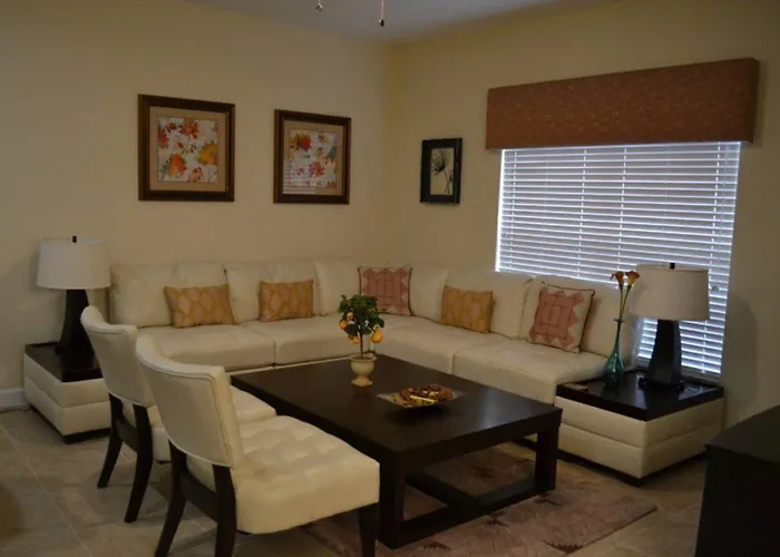 Spacious Villa Near Disney Four Corners acceptant les animaux