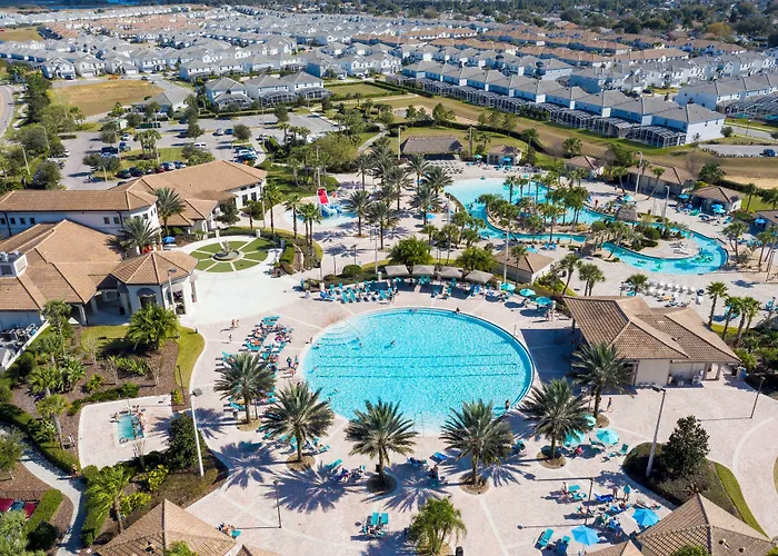 Pet friendly Luxury 2 Bd Apto Close To Disney @ Champions Gate 1071 Four Corners