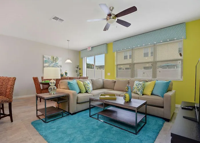 Four Bedrooms Townhouse 5102