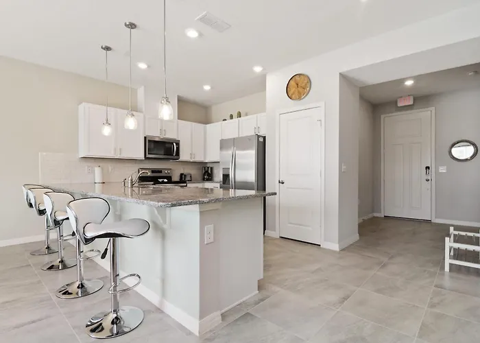 Family Friendly Four Bedrooms 5147A
