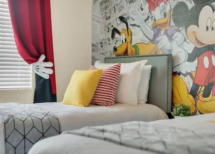 Five Bedrooms Single Family 4759