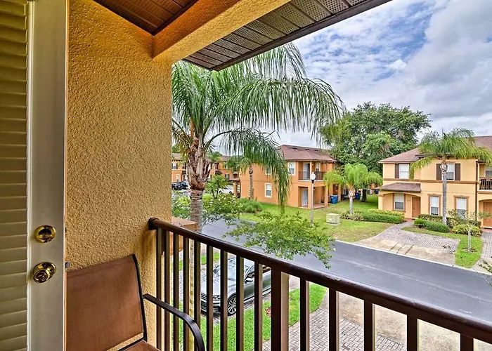 Pet friendly Gorgeous Resort Townhome Near Disneyland Kissimmee