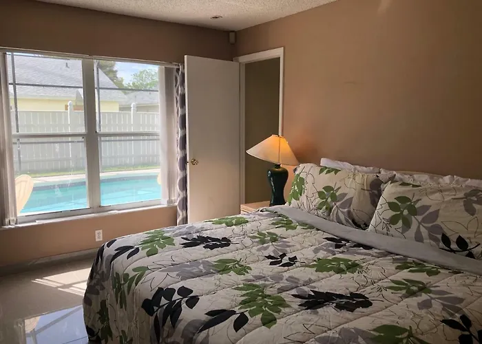 Private Home Disney Area