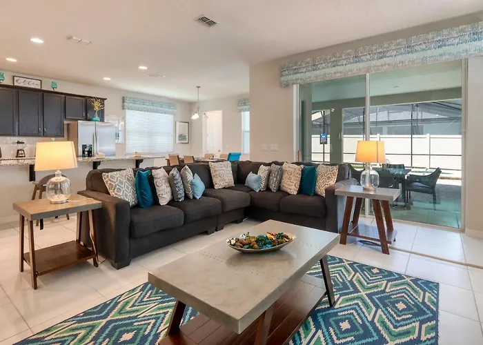 Modern Home With Private Pool Near Disney Kissimmee admite animales